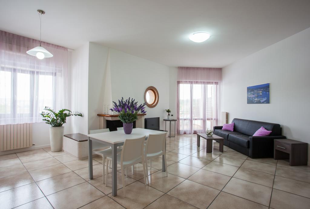 Villa Fiori Del Conero Ancona Habitación foto